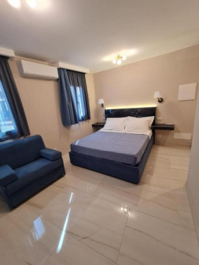 EPONIMI ROOMs